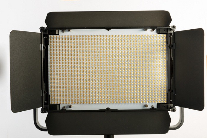 Постоянный свет FST LP-1024 Светодиодная панель