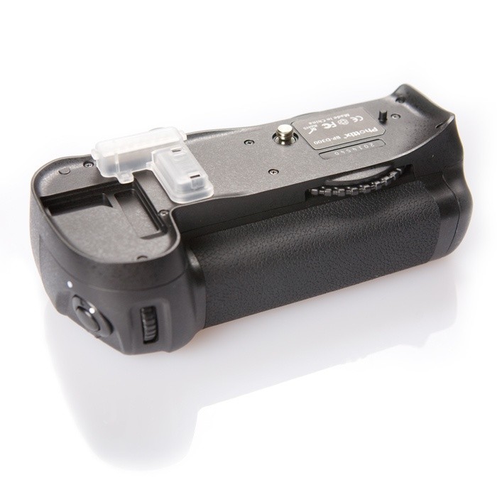 Многофункциональная батарейная рукоятка Phottix BG-D700 для камеры Nikon D700