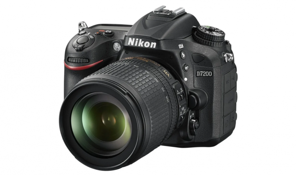 Nikon D7200 kit 18-105mm