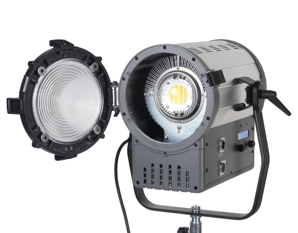 Осветитель студийный GreenBean Fresnel 300 LED X3 DMX