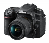 Зеркальный фотоаппарат Nikon D7500 Kit AF-P 18-55mm f/3.5-5.6 VR, черный