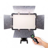 Осветитель светодиодный Godox LED308C II накамерный 1