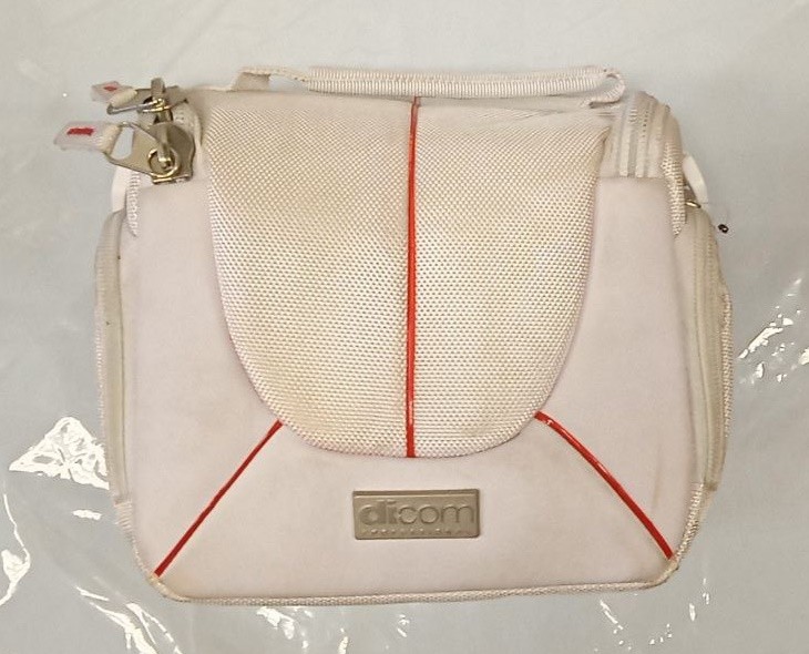 Cумка для фотоаппарата Dicom UM 2994 white
